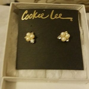 Cookie Lee Pearl and Crystal Earring